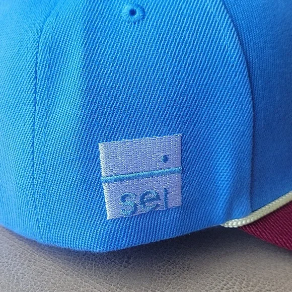 Philadelphia Phillies Hat - Picture 2 of 4